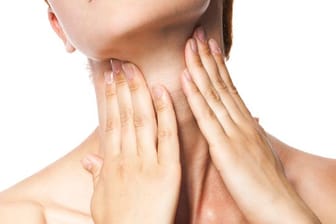 Fleischwarzen, sogenannte Fibrome, bilden sich meist im Gesicht und am Hals.