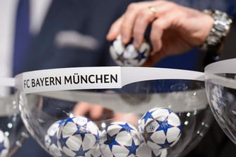 Titelverteidiger FC Bayern hat machbare Aufgaben zugelost bekommen.