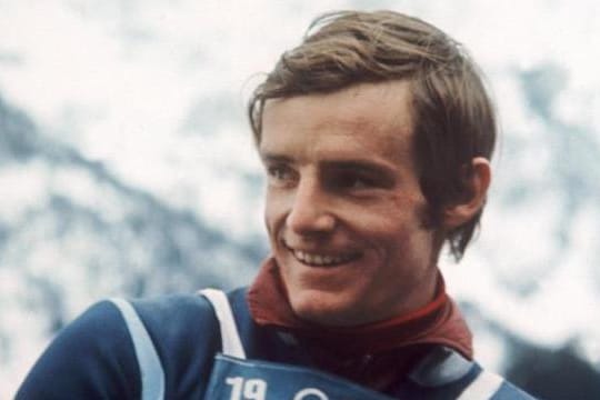 Jean Claude Killy bei der Siegerehrung der Olympischen Winterspiele 1968 in Grenoble.