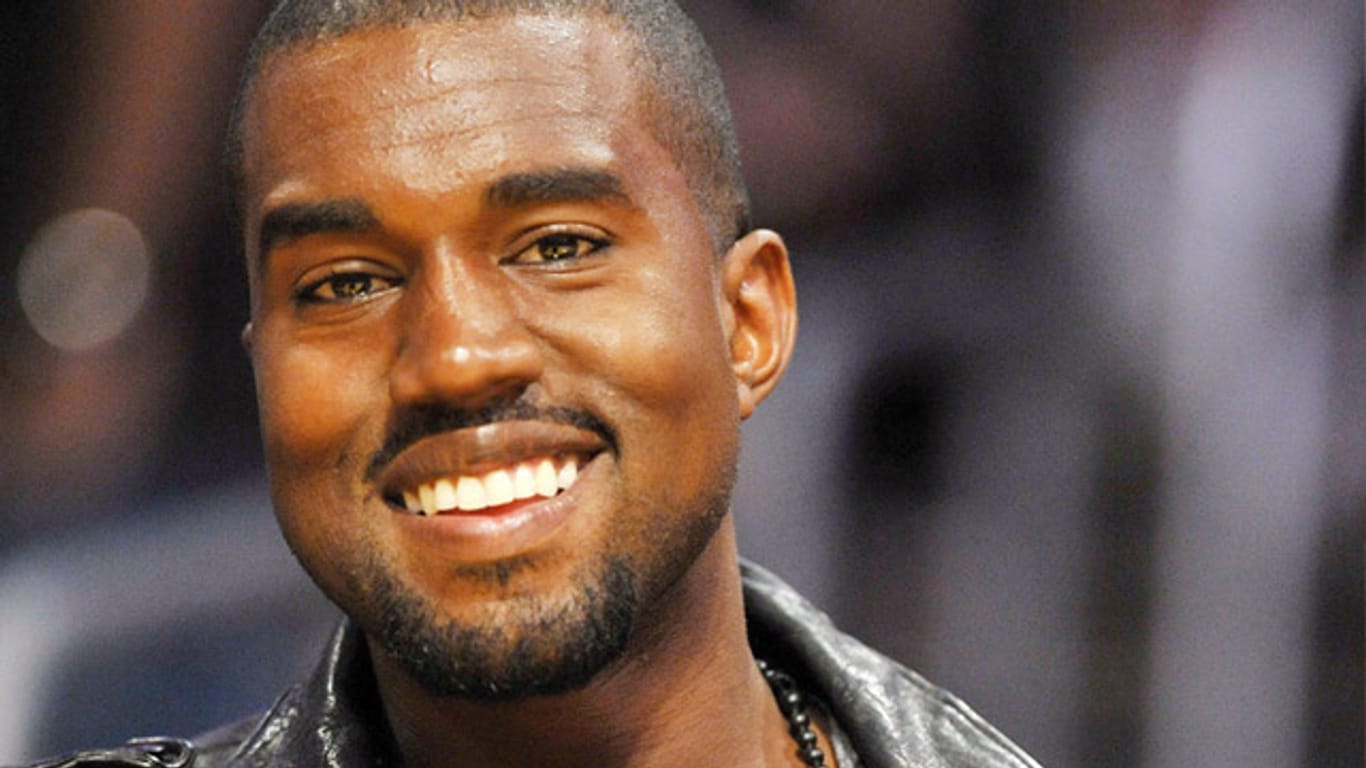 Kanye West hat gut lachen: Ein kurzer Auftritt beim Präsidenten von Kasachstan machte ihn schlagartig 3 Millionen Dollar reicher.