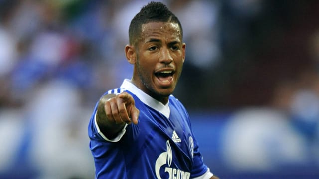 Der Neu-Schalker Dennis Aogo fühlte sich beim Hamburger SV als Sündenbock. Der Neu-Schalker Dennis Aogo fühlte sich beim Hamburger SV als Sündenbock.