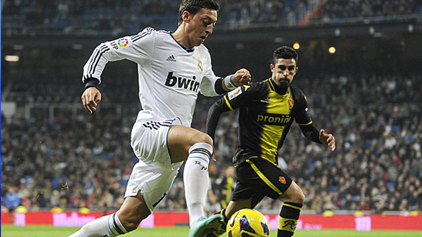Superstar Mesut Özil noch im Trikot seines Ex-Vereins Real Madrid.