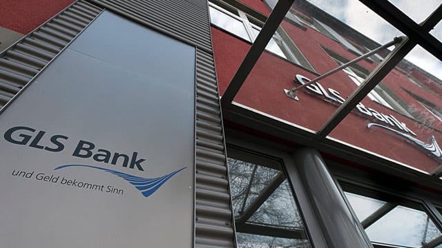 Die Bochumer GLS Bank hat sich die Förderung ökologischer und sozialer Projekte auf die Fahne geschrieben