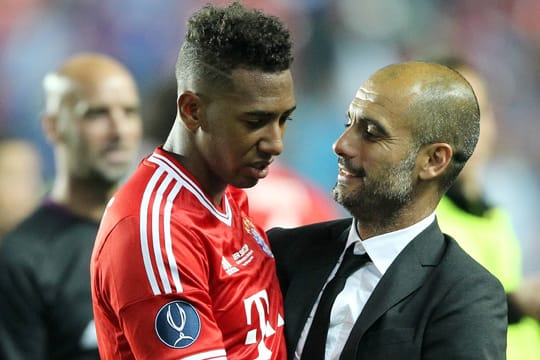 Jerome Boateng (li.) hat nach eigener Aussage viel vom neuen Coach Pep Guardiola gelernt.
