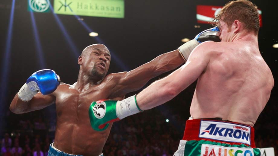 Volltreffer: Floyd Mayweather Junior besiegt in Las Vegas Saul Alvarez.