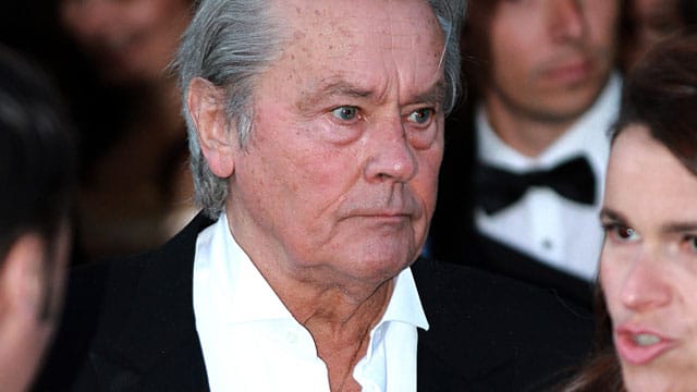 Alain Delon litt erneut an Herzproblemen.