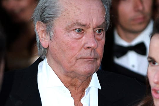 Alain Delon litt erneut an Herzproblemen.