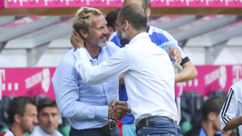 Thorsten Fink (li.) und Pep Guardiola: Zuschauen bei den Großen.