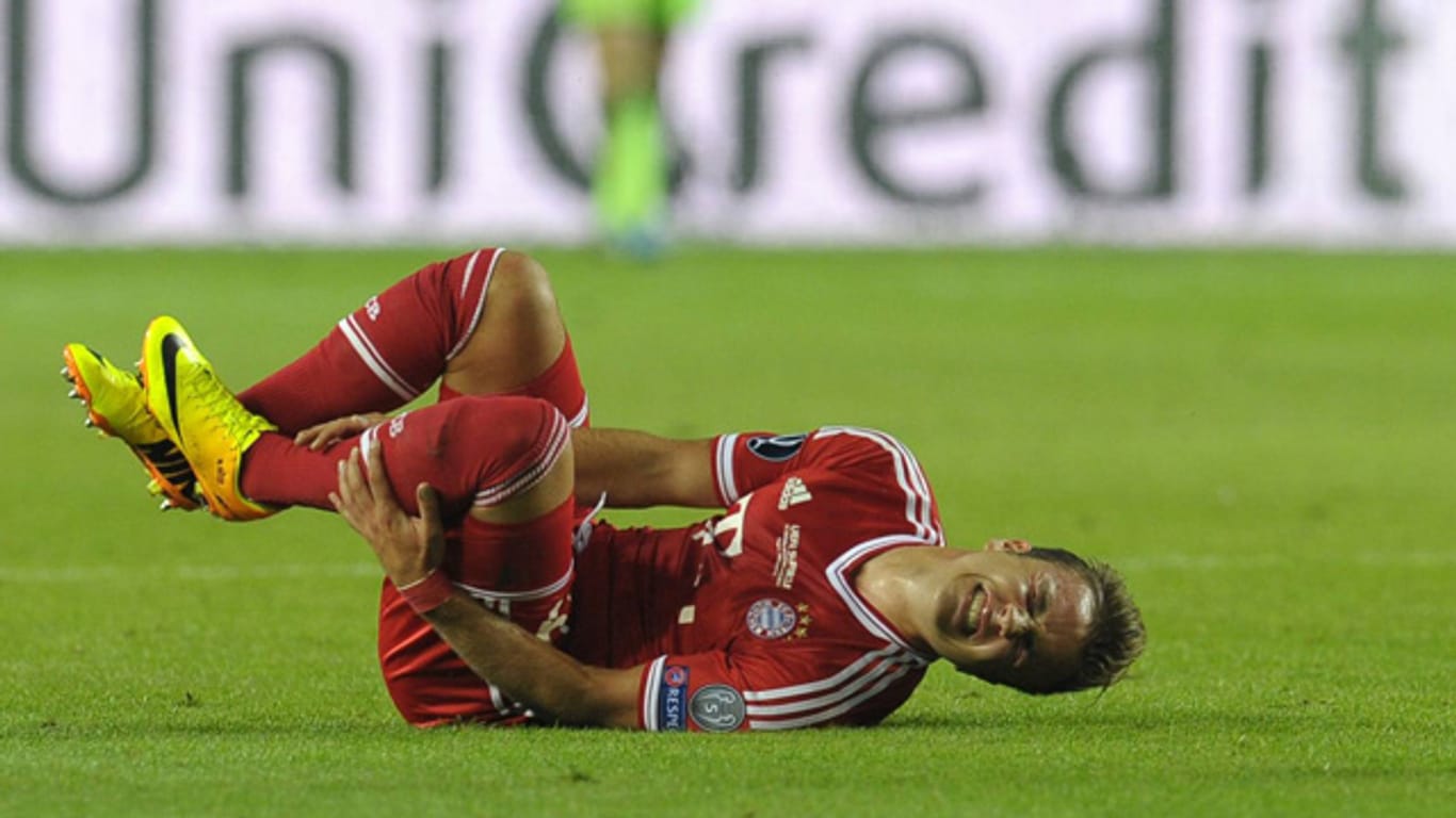 Im Supercup gegen Chelsea wurde Bayern-Neuzugang Mario Götze übel gefoult.