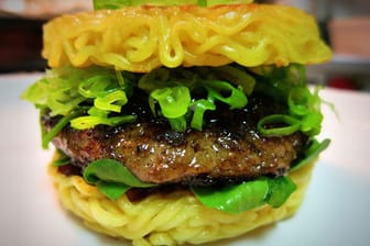 Der "Ramen Burger" wurden in Brooklyn erfunden.