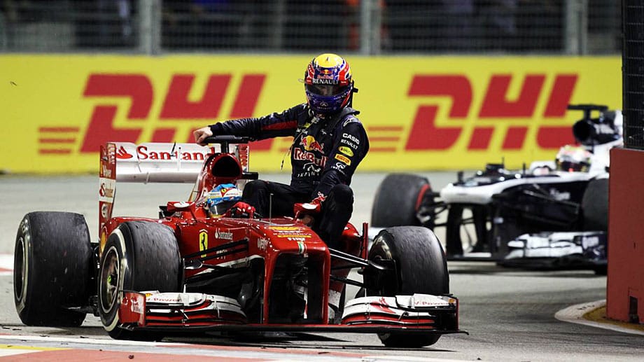 Mark Webber (re.) und Fernando Alonso sorgen in Singapur für ein aufsehenerregendes Bild. Mark Webber (re.) und Fernando Alonso sorgen in Singapur für ein aufsehenerregendes Bild.