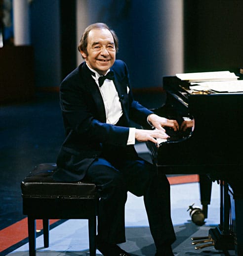 Paul Kuhn, deutscher Pianist und Sänger: Das Foto zeigt ihn bei der Sendung "Willkommen im Club" ca. Mitte der 80er Jahre.