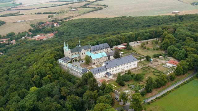 Wandern auf dem Huysburg-Rundweg: Kloster Huysburg.