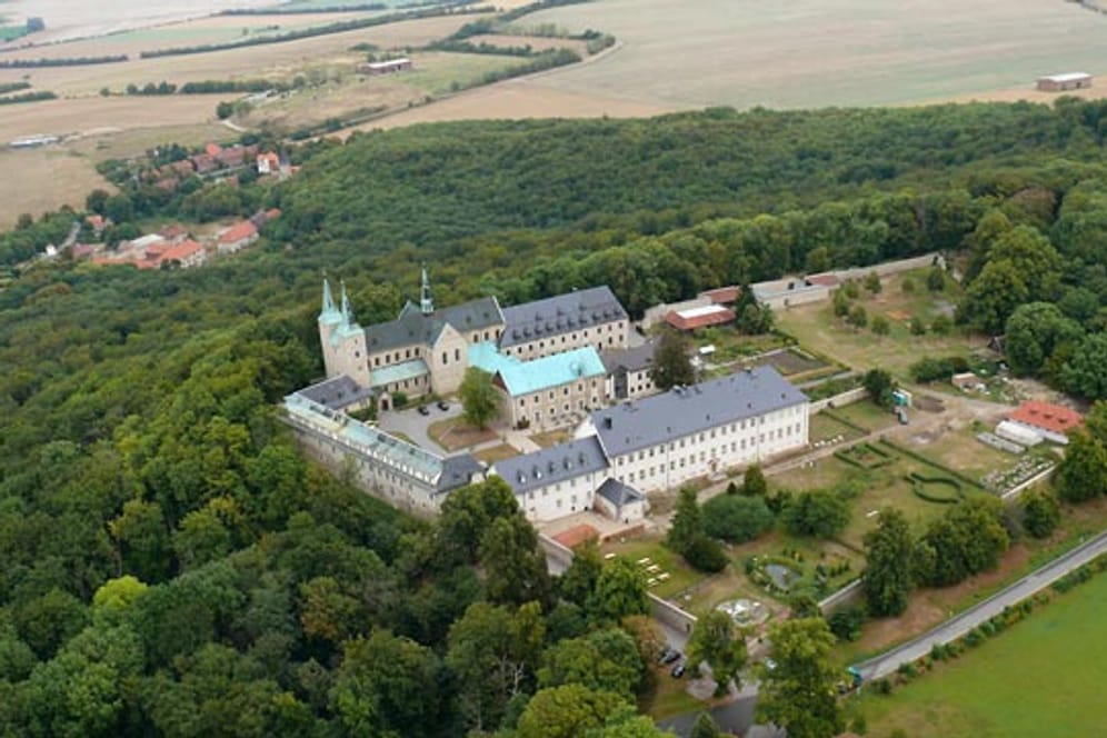 Wandern auf dem Huysburg-Rundweg: Kloster Huysburg.
