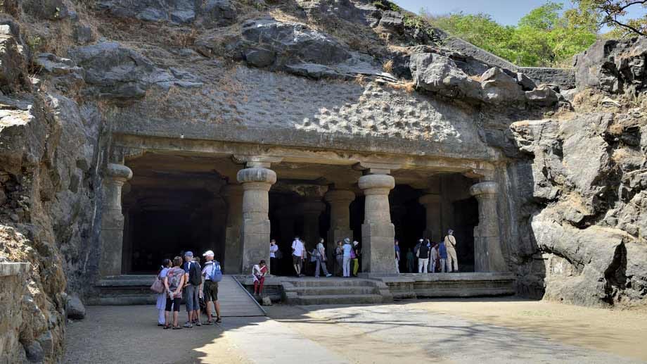 Der Haupttempel zur Verehrung Shivas auf der Insel Elephanta wird bis heute verehrt.