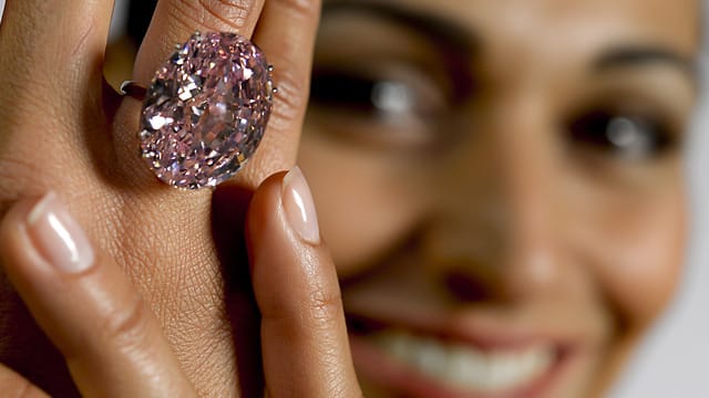 Der "Pink Star": 59,6 Karat und ein Wert von 49 Millionen Euro