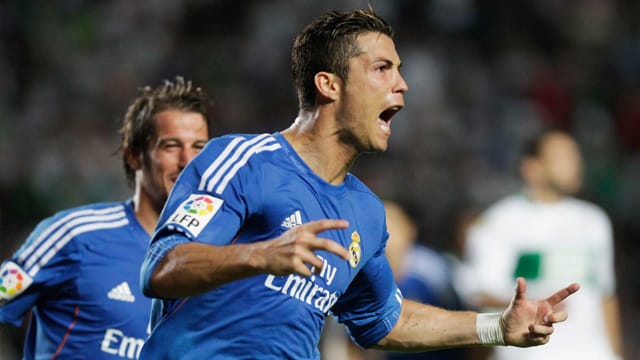 Cristiano Ronaldo jubelt über seinen Treffer kurz vor Schluss.