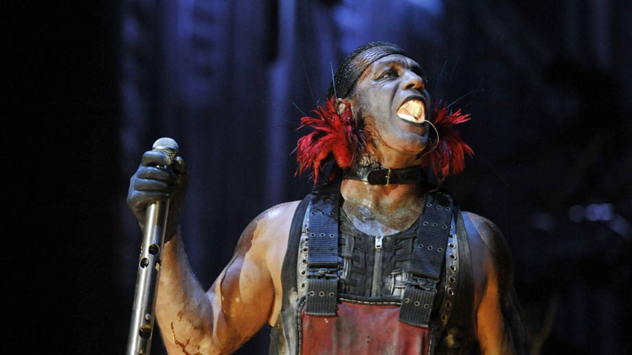 Rammstein-Sänger Till Lindemann folgt gerne seinen Urinstinkten.