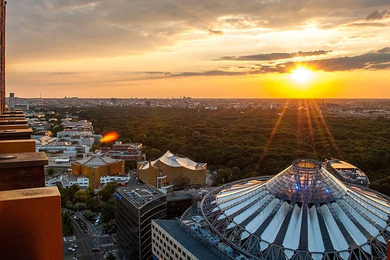 Beeindruckender Blick vom Kollhoff-Tower am Potsdamer Platz