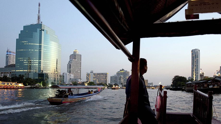 Bangkok ohne Hektik erlebt man während einer Flussfahrt