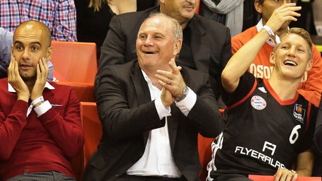 Pep Guardiola (li.), Uli Hoeneß und Bastian Schweinsteiger (re.) prägen die Goldene Generation des FC Bayern. Pep Guardiola (li.), Uli Hoeneß und Bastian Schweinsteiger (re.) prägen die Goldene Generation des FC Bayern.