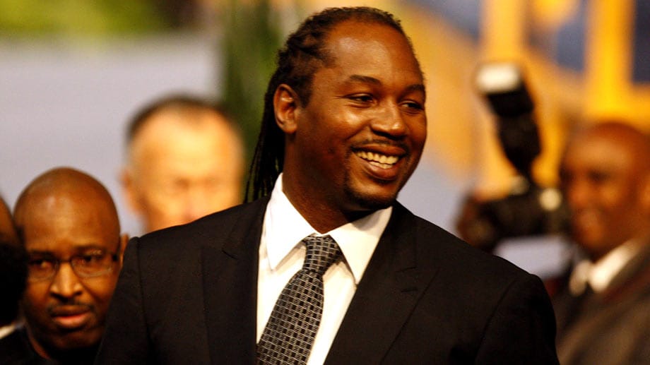 Lennox Lewis ist bereit für eine Rückkehr in den Ring.