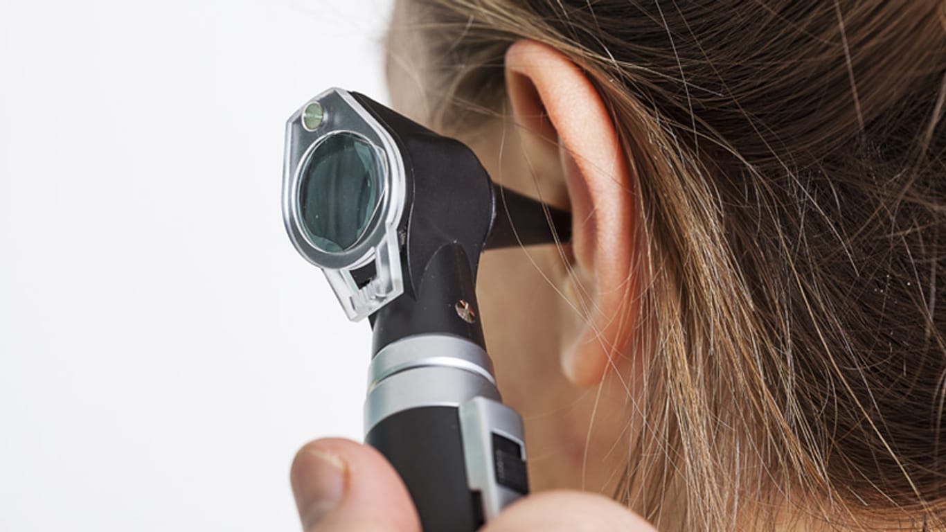 Tinnitus: Je früher Ohrgeräusche behandelt wird, desto besser sind die Heilungschancen.