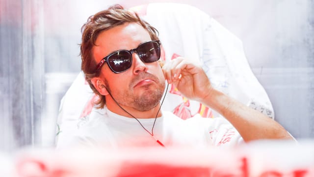 Fernando Alonso glaubt nicht, dass Kimi Räikkönen der entscheidende Faktor für den Titel ist. Fernando Alonso glaubt nicht, dass Kimi Räikkönen der entscheidende Faktor für den Titel ist.