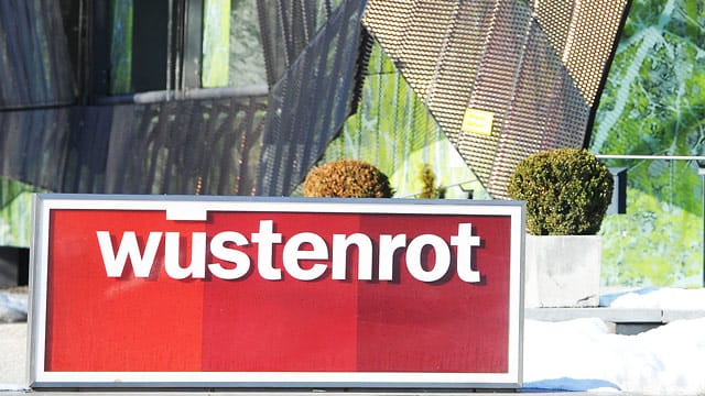 Mit der Kündigung von Altverträgen ist die Bausparkasse Wüstenrot in die Kritik geraten