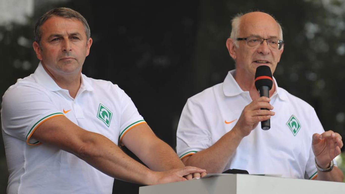 Werder-Boss Klaus-Dieter Fischer (re.) schießt gegen Klaus Allofs.