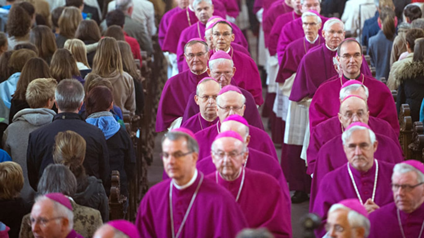 Ganz unterschiedliche Typen: Mitglieder der Deutschen Bischofskonferenz bei ihrer Herbstvollversammlung im vergangenen Jahr