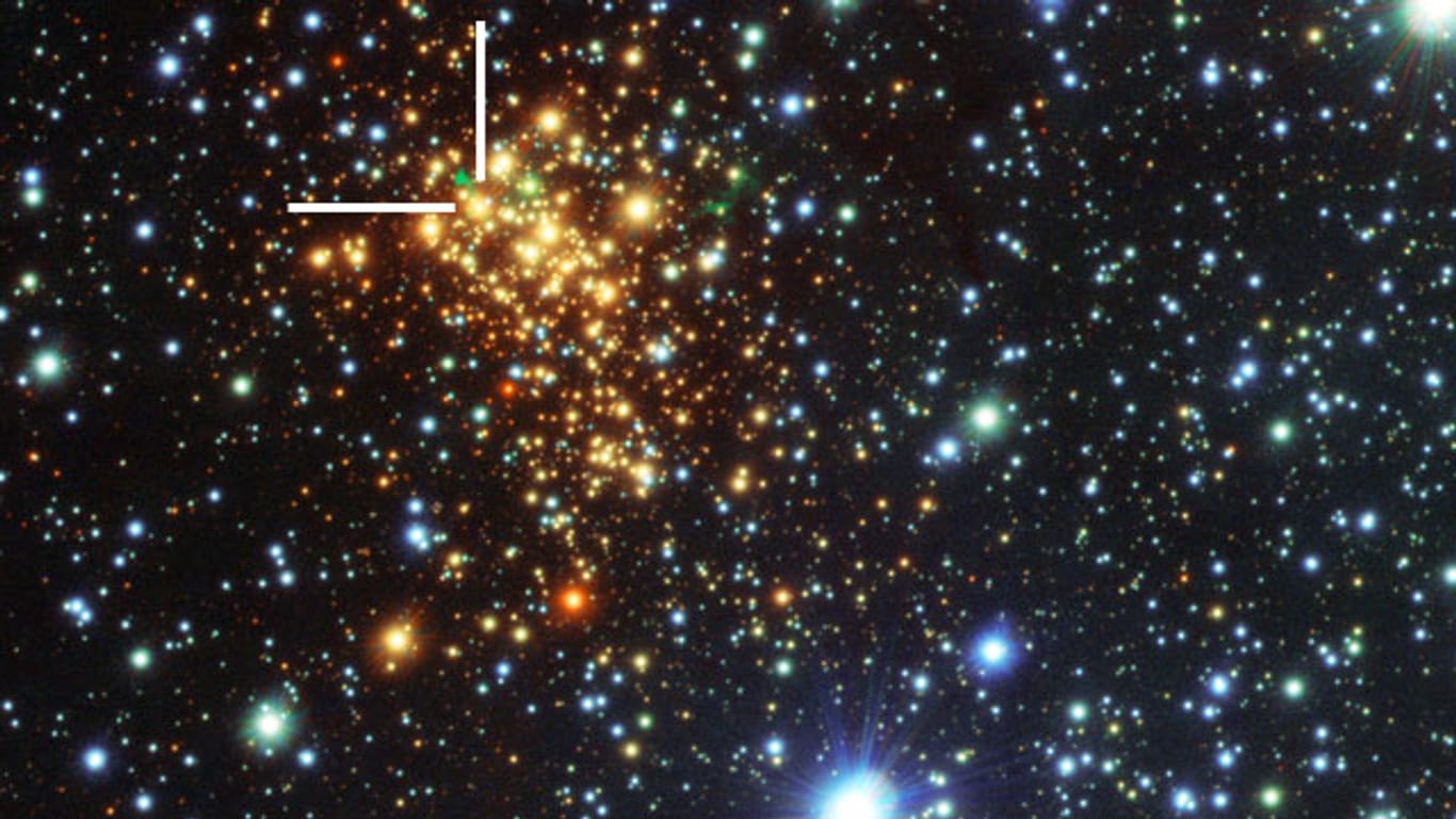 Mit einem speziellen Teleskop ist der Sternenhaufen Westerlund 1 zu erkennen.