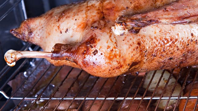 Gänsebraten: Am 11. November ist wieder Martinstag. Dann darf ein leckerer Gänsebraten nicht fehlen.