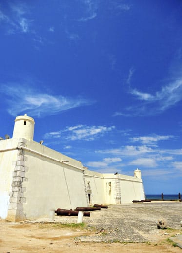 Trotzdem ist das Erbe der portugiesischen Kolonialzeit vielerorts zu finden - wie beispielsweise hier, am Fort San Sebastian.