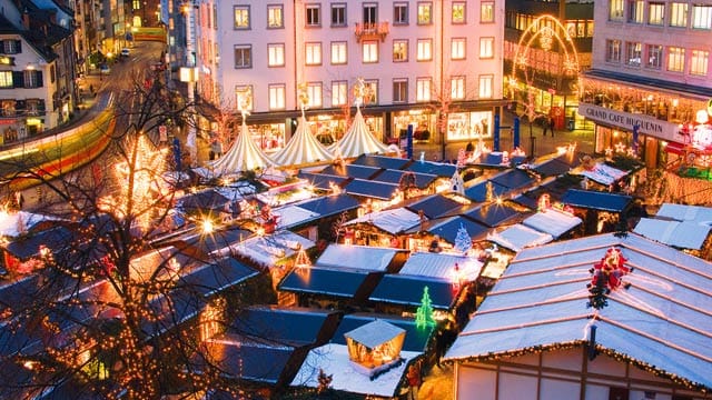 Ein Besuch des Weihnachtsmarktes in Basel lohnt sich.