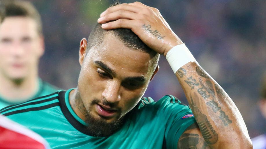 Schalkes Superstar Kevin-Prince Boateng hat immer wieder mit Schmerzen am Knie zu kämpfen. Schalkes Superstar Kevin-Prince Boateng hat immer wieder mit Schmerzen am Knie zu kämpfen.
