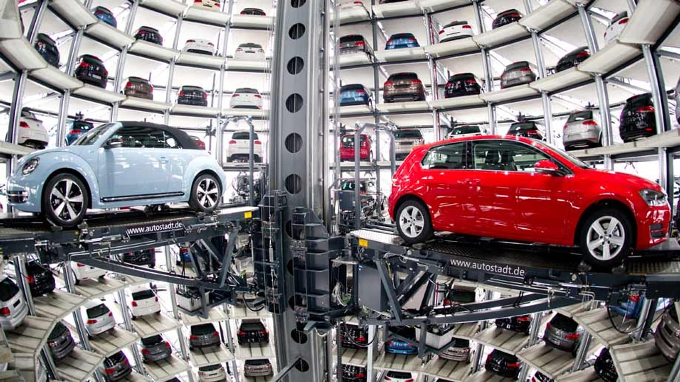 In den ersten neun Monaten 2013 hat Volkswagen seinen Absatz um 4,8 Prozent gesteigert