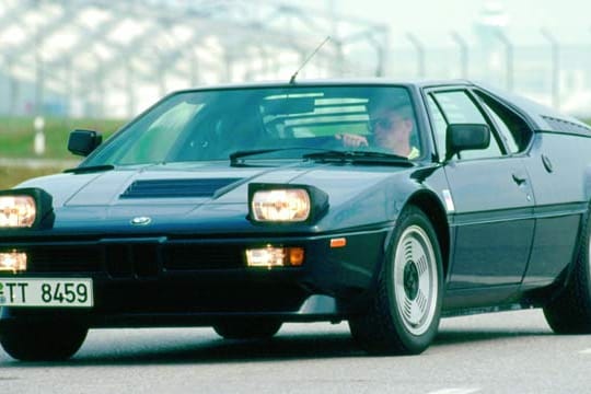 BMW M1 - nur einer von vielen Sportwagen mit Klappscheinwerfern