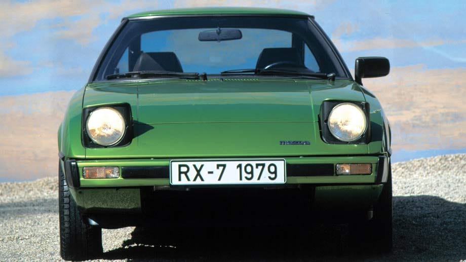 Mazda RX-7 von 1979 mit Klappscheinwerfern.