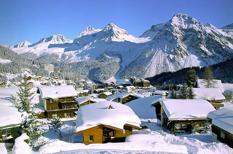 Die Schweizer Gemeinde Arosa ist im Winter besonders schneesicher.