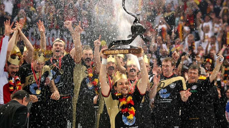 Ein Bild aus glücklichen Zeiten - Deutschland wird 2007 Weltmeister im eigenen Land.