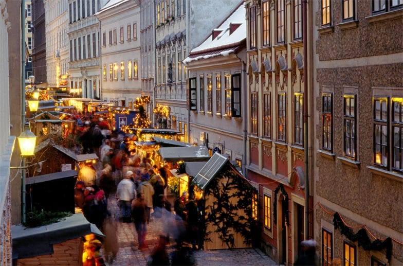 Wien wartet in der Vorweihnachtszeit gleich mit mehreren Märkten auf.