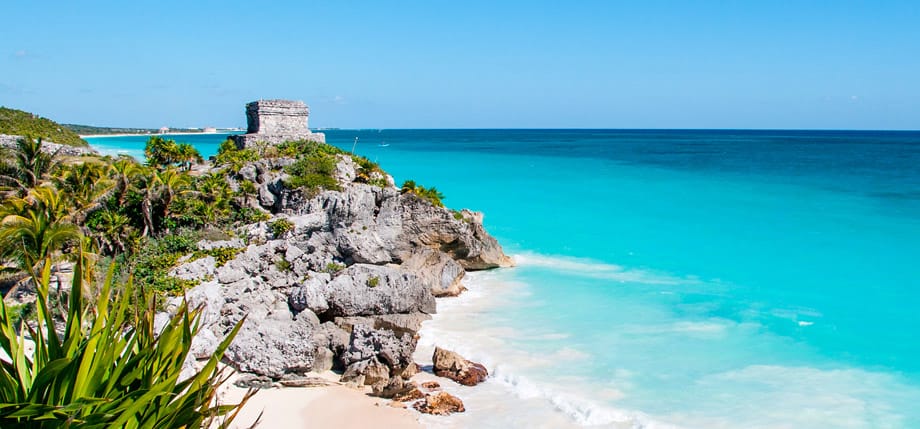 Auf den Spuren der Maya – in Mexiko erleben Urlauber Geschichte hautnah, entdecken faszinierende Landschaften und entspannen am Meer. Hier wird für jeden Geschmack etwas geboten.
