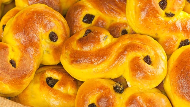 Lussekatter sind ein traditionelles Gebäck zum Luciafest