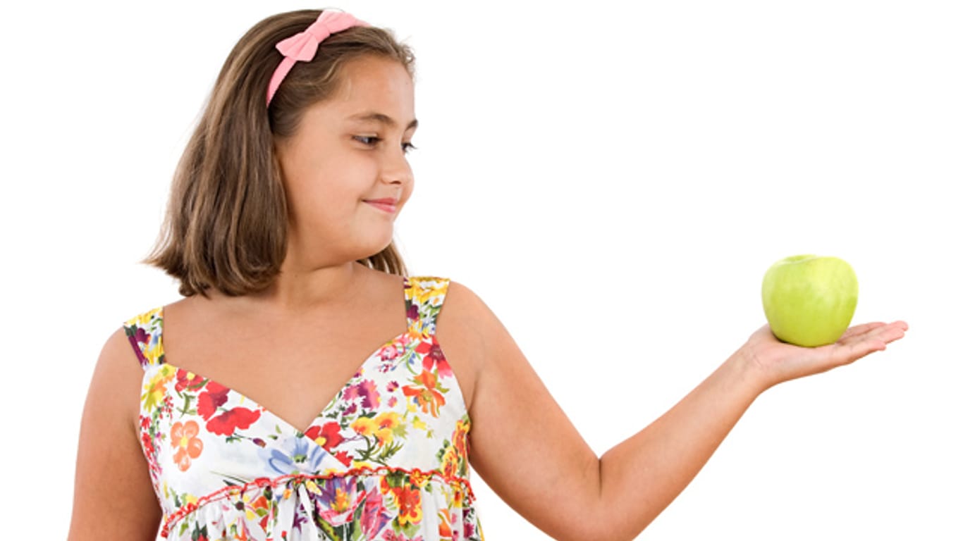 Übergewicht bei Kindern: Mädchen mit Übergewicht werden früher geschlechtsreif.