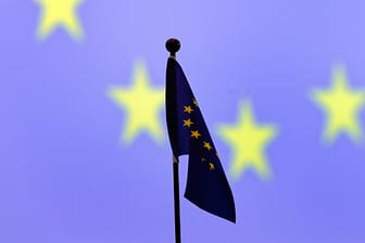 Die EU ist mit der Konjunktur zufrieden, obwohl die Wirtschaft der Eurozone 2014 weniger stark wächst als angenommen