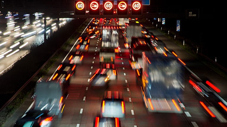 Eine Autobahn in Deutschland: Was geschieht mit den Bewegungsdaten von Toll Collect?