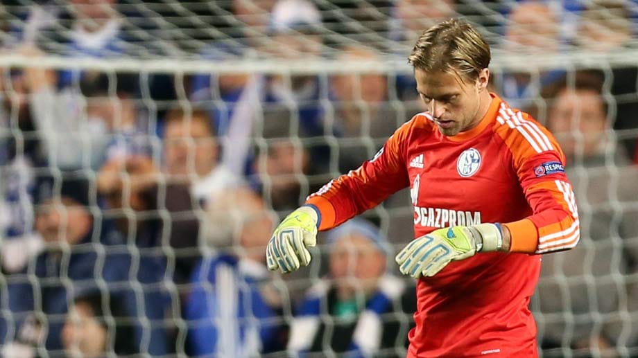 Schalke-Keeper Timo Hildebrand erlebte einen schwarzen Abend in London.