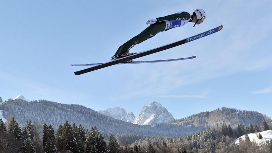 Bei Olympischen Spielen steht mittlerweile nicht der Sport, sondern der Profit im Vordergrund. Bei Olympischen Spielen steht mittlerweile nicht der Sport, sondern der Profit im Vordergrund.