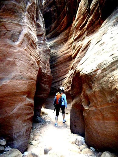 Im Südwesten der USA, genau genommen in Utah, liegt der 27 Kilometer lange Buckskin Gulch.